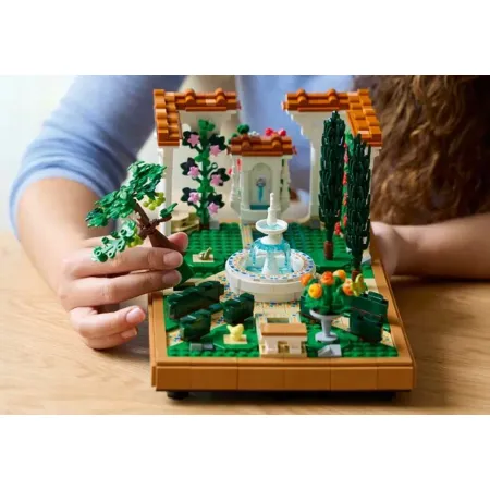 10359 - LEGO Icons - Fontanna w ogrodzie