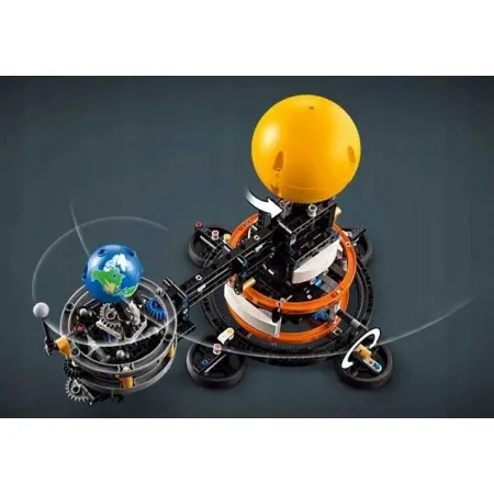 42179 - LEGO Technic - Planeta Ziemia i Księżyc na orbicie
