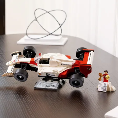 LEGO ICONS 10330 McLaren MP4/4 i Ayrton Senna Dla fana Królowej motosportu