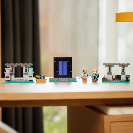 Klocki LEGO Minecraft Zbrojownia 203 elementy 7 lat +