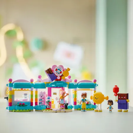 LEGO Friends 42649 Sklep z cukierkami w Heartlake