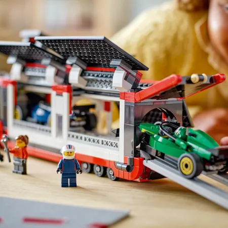 Klocki Zestaw LEGO CITY 60445 F1 Ciężarówka z bolidami RB20 i AMR24